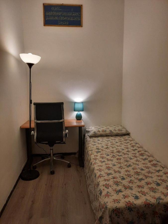 Nice And Quiet Accommodation In The City Center Milán Exteriér fotografie